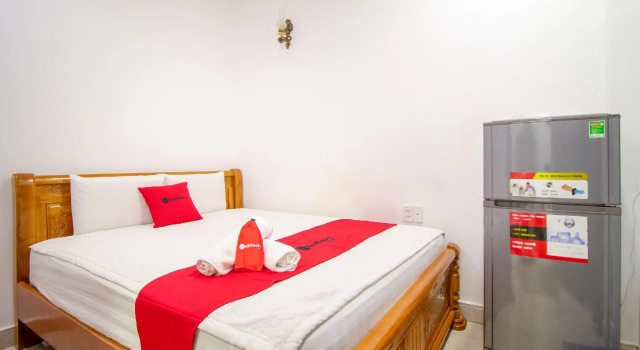 Номер Standard Reddoorz Plus near Phan Xich Long