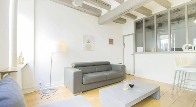 Luxury Apartment in Paris - Marais, Забронировать Апартаменты/квартира Париж Иль-де-Франс, рядом с Станция метро Rambuteau