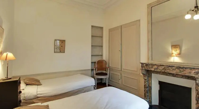 Parisian Home - Bonne Nouvelle Poissonnière, Забронировать Отель Париж Иль-де-Франс, рядом с Лувр — Риволи