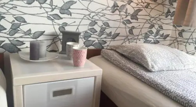 Villa Wesoła pokoje z łazienkami i dostępem do kuchni w centrum Krynicy Zdroju Bezpłatne miejsca postojowe, Забронировать Вилла Коттеджи Крыница-Здруй, рядом с Henryk Ski Lift, Коттедж