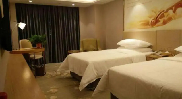 Starway Hotel Zhengzhou East Railway Station, Rezervovat Hotel Čeng-čou Henan