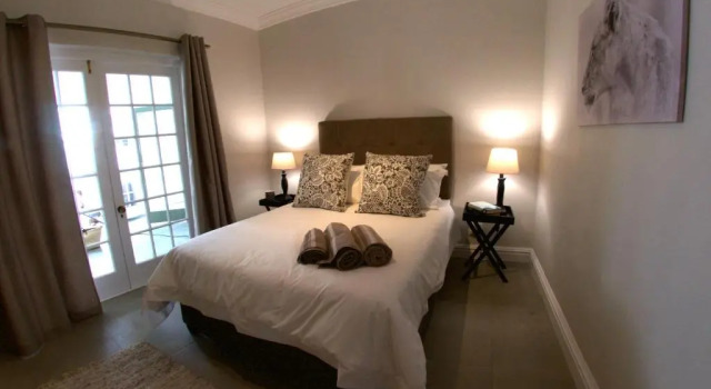 Anesta House
