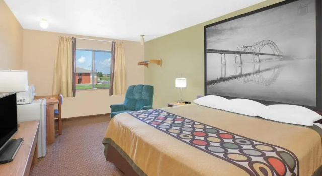 Люкс Super 8 by Wyndham Mt Pleasant