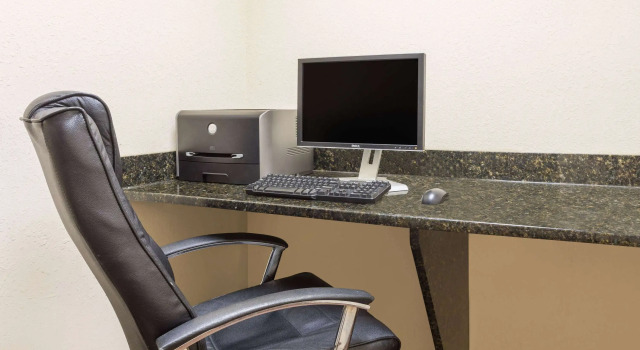 Days Inn by Wyndham Semmes Mobile, Prenota Hotel Hotel a Alabama con piscina, Piscina