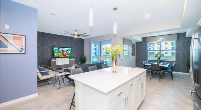EF103 Storey Lake Condo 2 bed 2 bath Free Waterpark