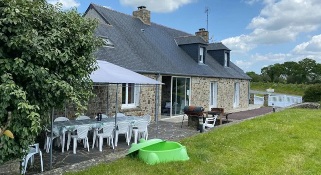 Коттедж Country House Near Barneville Coastline