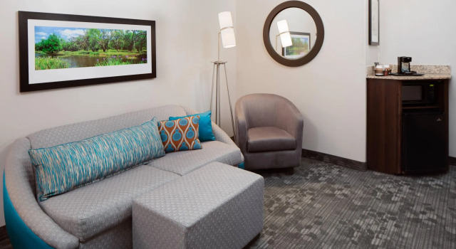 Четырёхместный люкс Courtyard by Marriott Houma