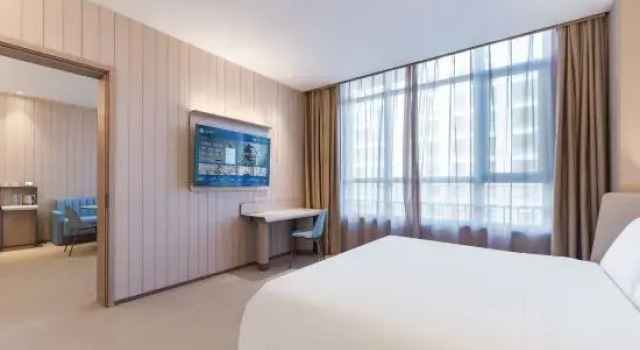 Люкс Deluxe HanTing Hotel (Tangshan Financial Center)