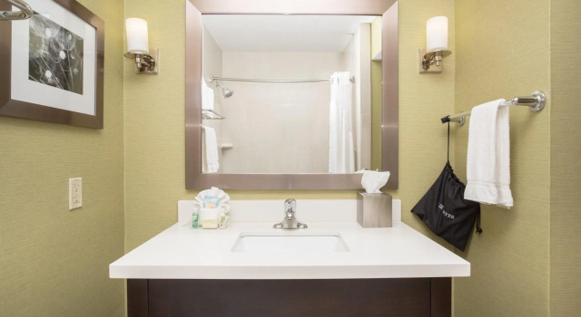 Двухместный номер Standard Wyndham Grand Executive Center Little Rock Airport