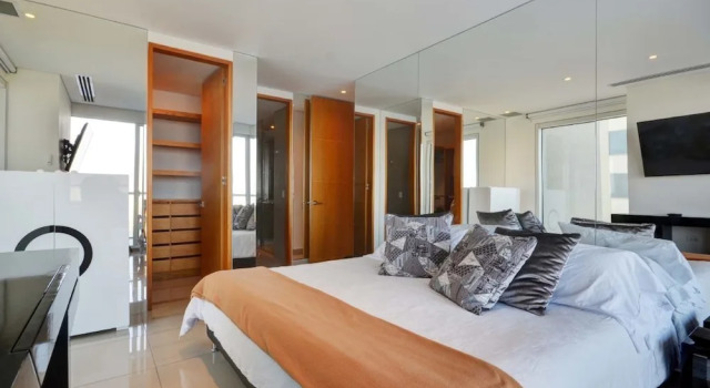 Апартаменты с 2 комнатами с балконом и рядом с пляжем Condominio H2
