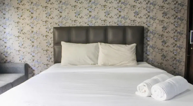 Modern Furnished Studio Room @ The Modern Golf Apartment