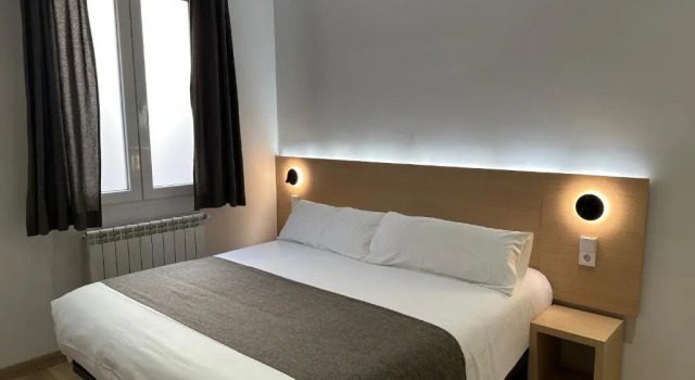 Двухместный номер Superior с видом на город Hostal Abadia Madrid