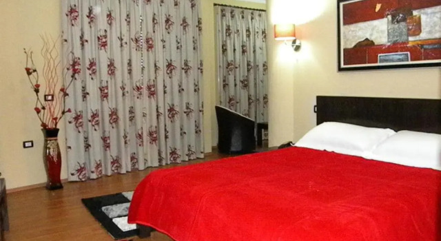 Номер Economy Prince Hotel