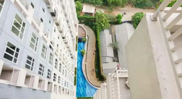 Comfortable  Studio Bintaro Icon Apartment By Travelio, Book Apartment Hotels in South Tangerang with a Pool, Swimming Pool