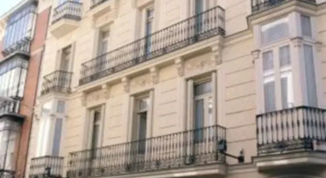 Relais & Châteaux Hotel Orfila, Забронировать Отель Шамбери Мадрид, рядом с Monumento a los Caídos por España