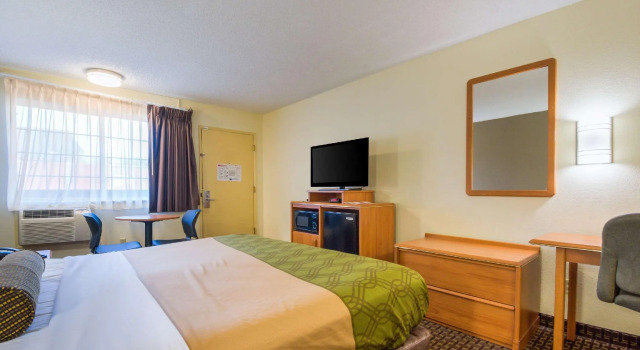 Двухместный номер Standard Motel 6 Portland OR Southeast