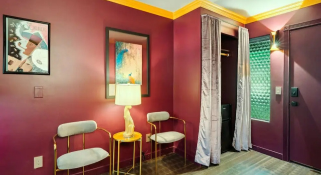 Двухместный номер Classic с балконом The Fainting Couch Boutique Hotel