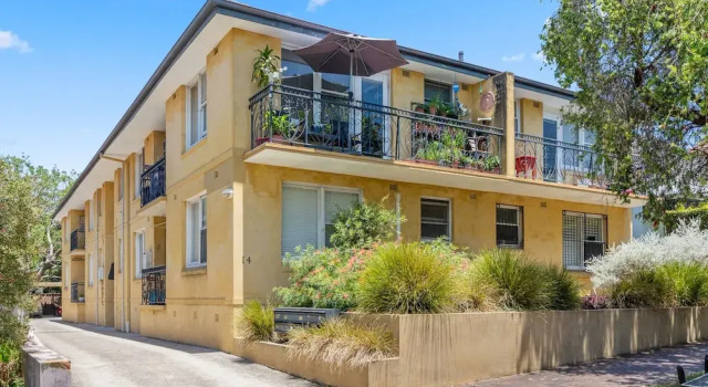 Spacious Stay Near Shops & Cafes in Marrickville
