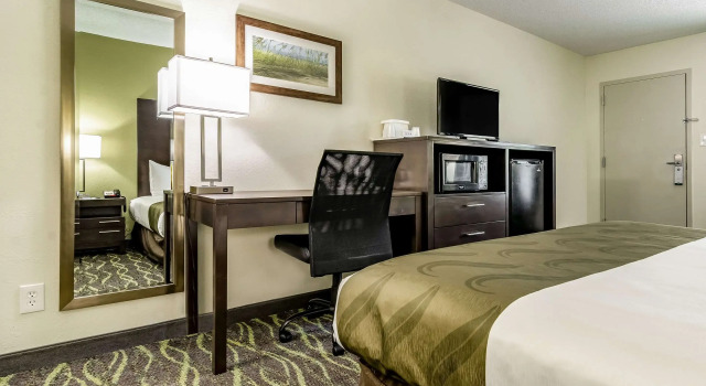 Двухместный номер Standard Quality Inn & Suites Creedmoor - Butner