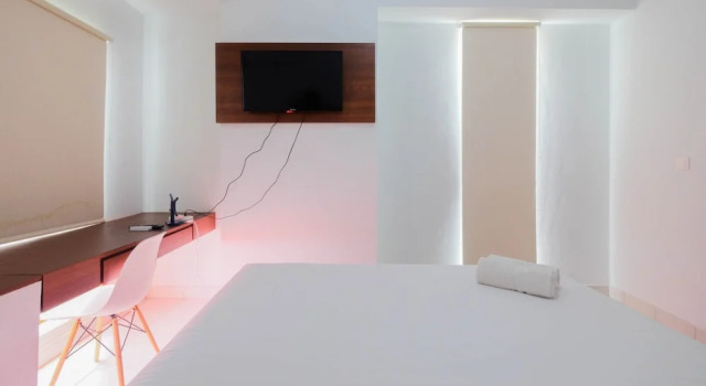 Standard Zimmer Town View 1BR at Patraland Urbano Apartment