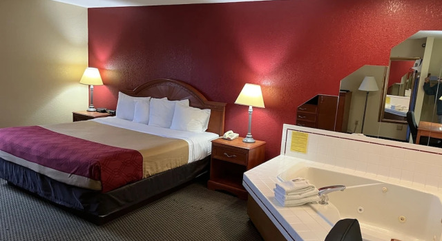 Camera Deluxe Express Inn & suites