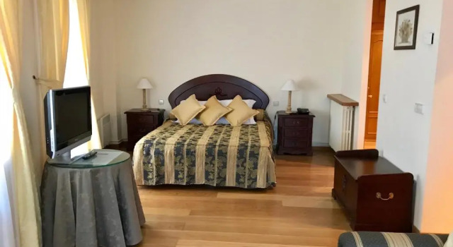 Полулюкс Hotel Jaume