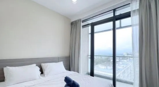 Люкс с 2 комнатами с видом на море KWEN Suites - City Centre Riverson Soho 2BR l Studio