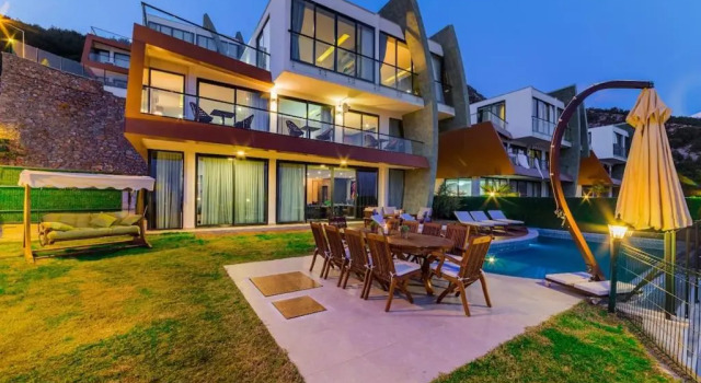 Вилла City and Sea View Pool Lüx Villa