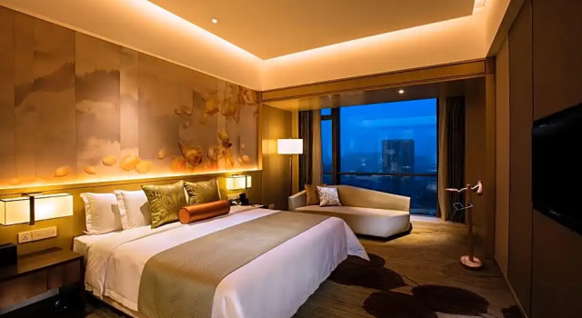 Люкс c 1 комнатой Crowne Plaza Fuzhou Riverside by IHG