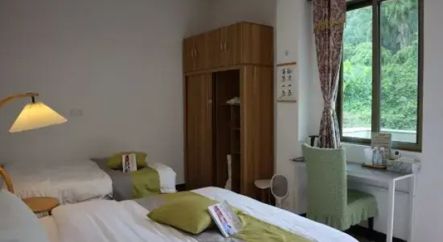 Семейный люкс с 4 комнатами Taoyuanle · Courtyard Leisure Resort Countryside Homestay (Huanong Zhujiang College)