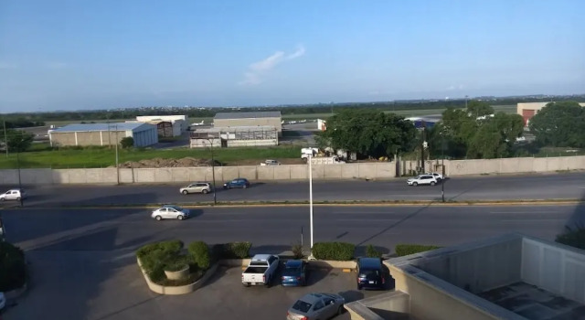 Четырёхместный люкс Hampton Inn Tampico Airport