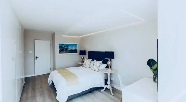2 Bedroom Apartment in Green Point Cape Town