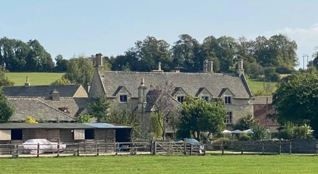 Апартаменты The Old Manor Coach House