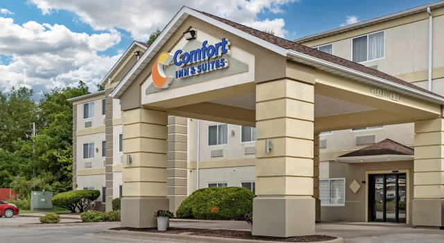 Comfort Inn & Suites East Moline near I-80, Prenota Hotel East Moline Quad Cities