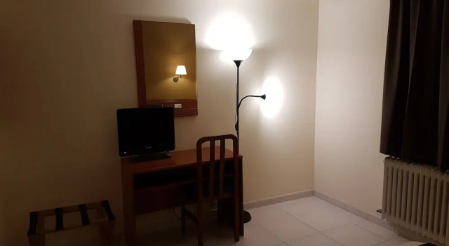 Двухместный номер Standard Hotel Guineu