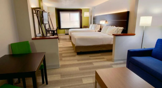Четырёхместный люкс Holiday Inn Express & Suites Sioux Center by IHG