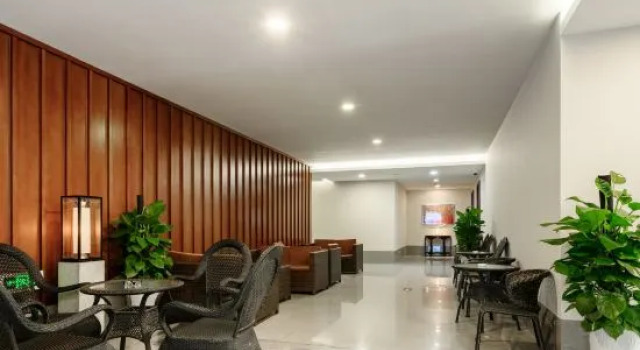 Shehong Kuangyi Hotel (Yongyi Square), Rezerwuj Hotel Hotele biznesowe w Suining, 4* 5*