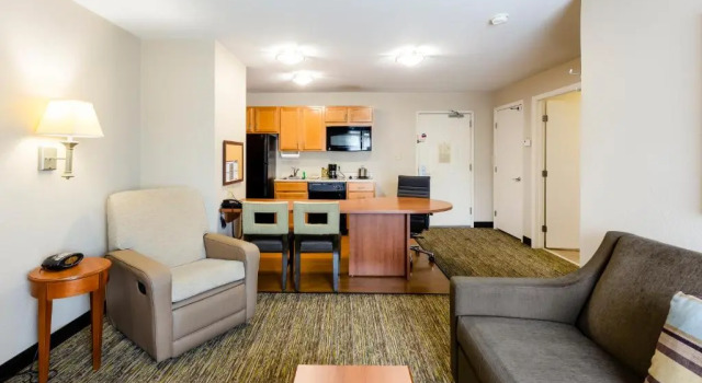 Люкс c 1 комнатой Candlewood Suites Savannah Airport by IHG