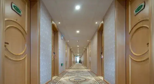 Vienna Hotel (Rong County Guinan Road), Varaa Hotelli Yulin 