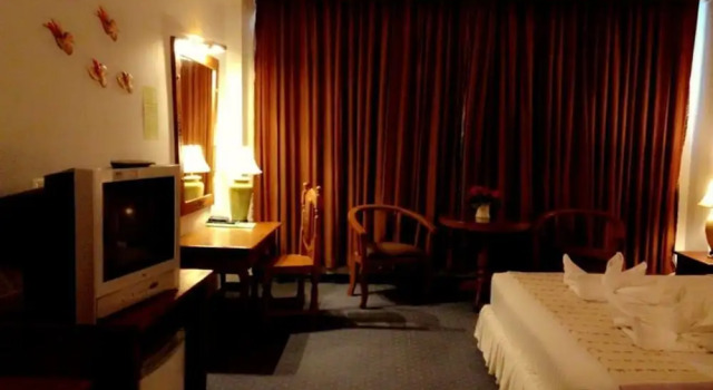 Номер Superior Thepnakorn Hotel