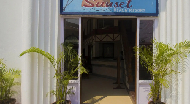 Sunset Beach Resort, Rezerwuj Ośrodek wypoczynkowy Candolim North Goa