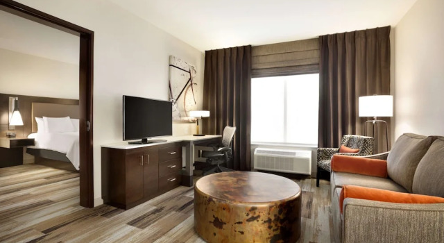 Люкс c 1 комнатой Hilton Garden Inn Downtown Birmingham