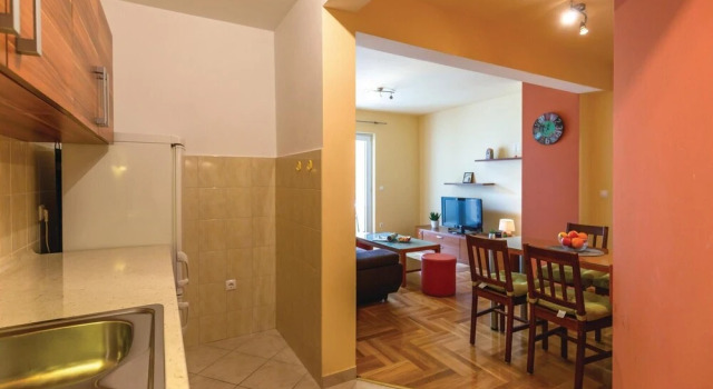 Stunning Home in Makarska With Wifi and 1 Bedrooms, Забронировать Отель Макарска Biokovo Nature Park, рядом с Францисканский монастырь