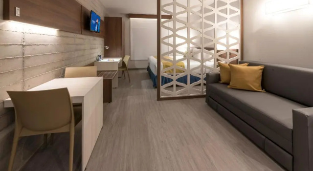 Двухместный люкс Microtel Inn & Suites by Wyndham Irapuato