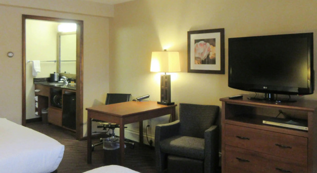 Четырёхместный номер Standard Quality Inn & Suites Detroit Lakes