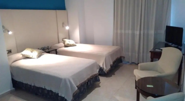 Трёхместный номер Standard Hotel Nuevo Ara