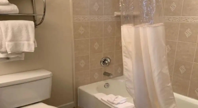 Двухместный люкс с балконом The Hotel Oceanside