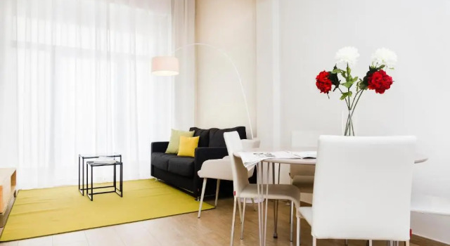 Апартаменты Feelathome Plaza Apartments