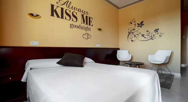 Двухместный номер Superior с балконом Hostal Rural Can Pau