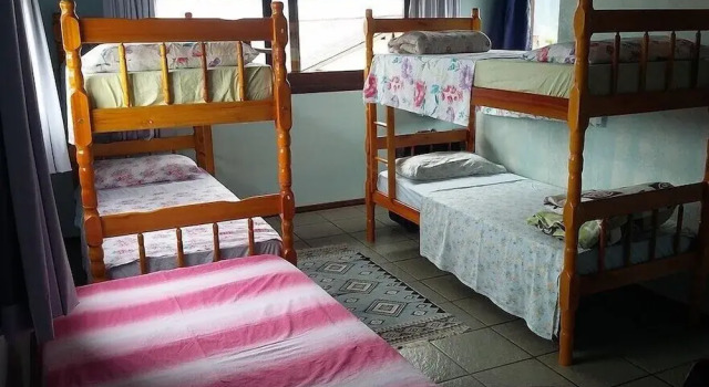 Четырёхместный номер Standard Santinho Hostel